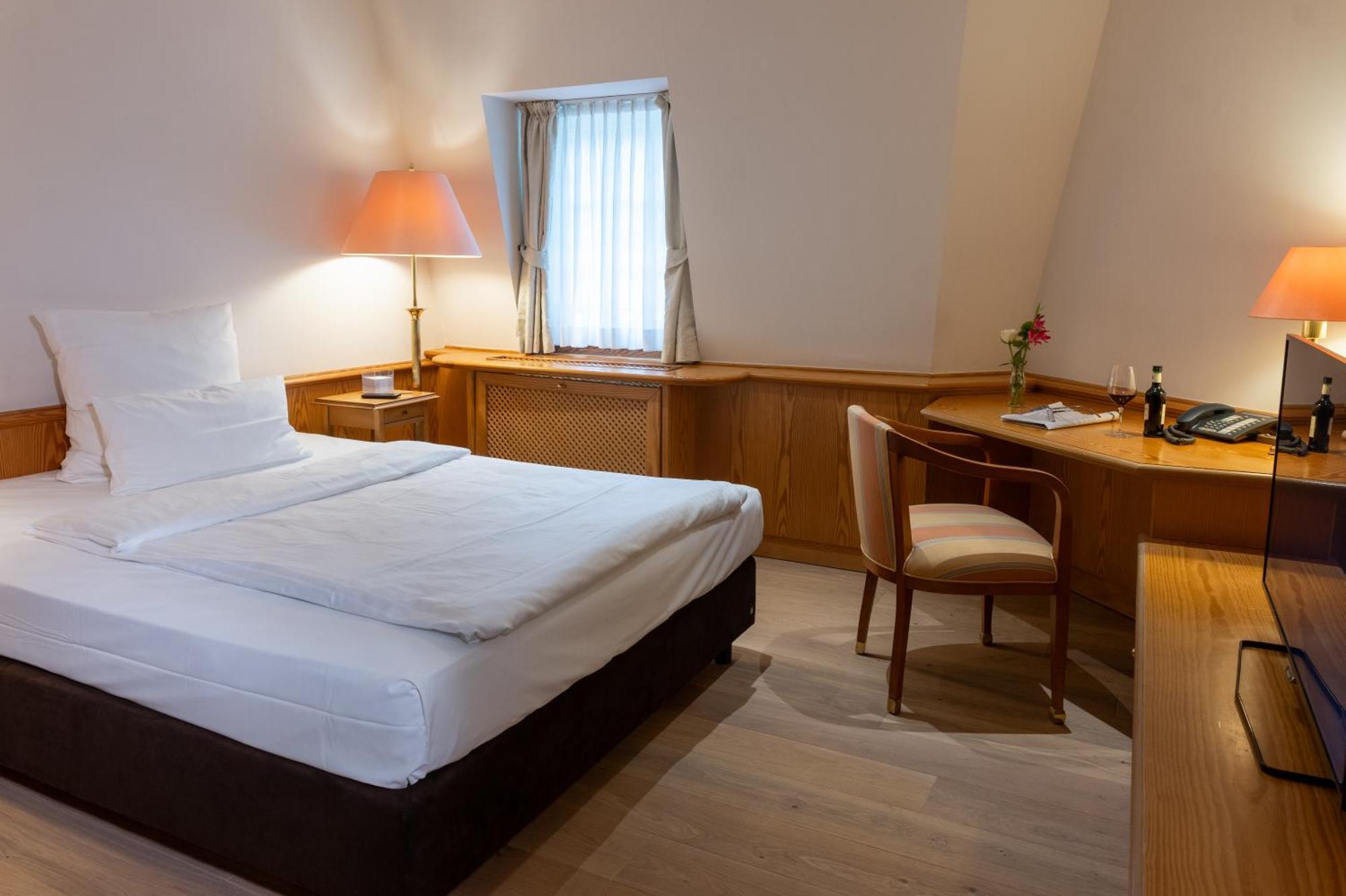 Waldhaus Reinbek Hotel Eksteriør billede